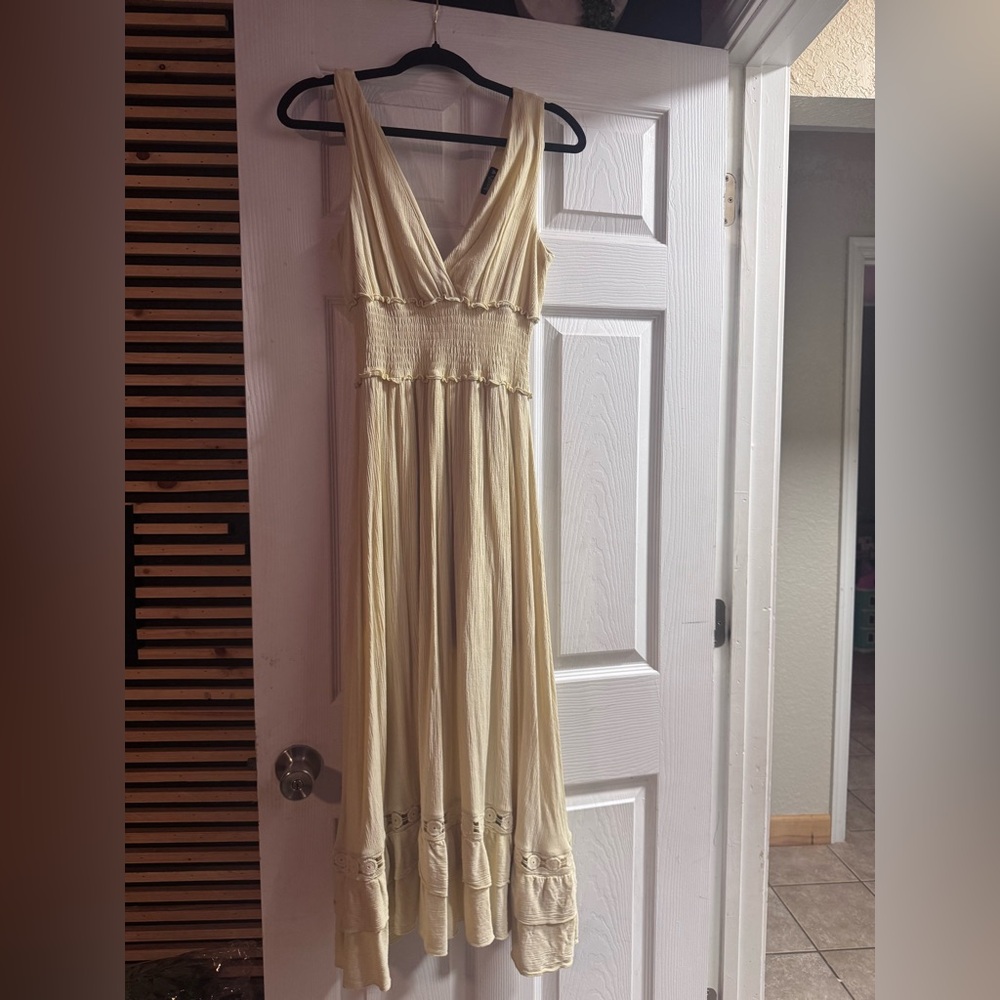 Pastel yellow women’s dress